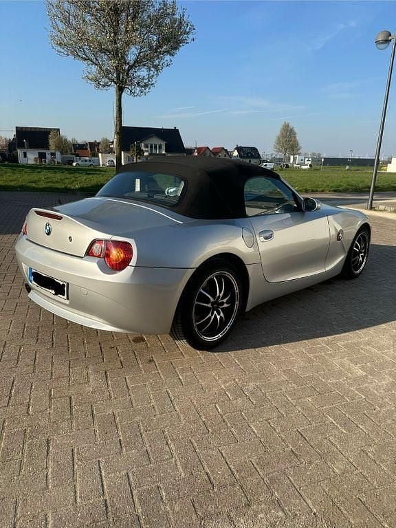 Gebraucht BMW Z4 192 PS (141 kW) 2003 Silber Cabrio