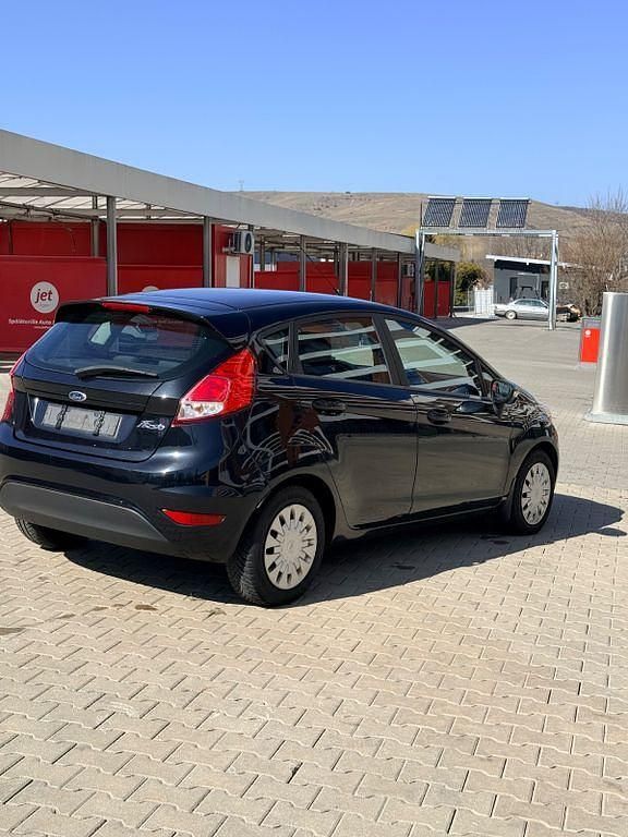 Gebraucht Ford Fiesta 95 PS (69 kW) 2015 Schwarz Limousine