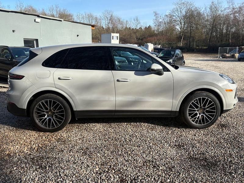 Gebraucht Porsche Cayenne Basis 340 PS (250 kW) 2021 Grau SUV