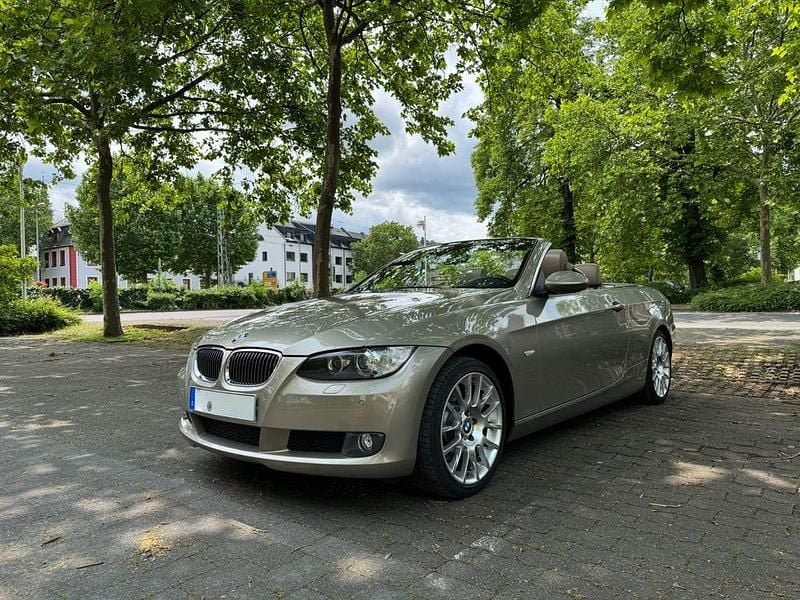 Gebraucht BMW 325 Cabriolet 218 PS (160 kW) 2007 Braun Cabrio
