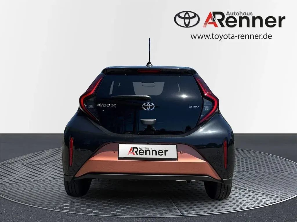 Neu Toyota Aygo X 116 PS (85 kW) 2026 SUV