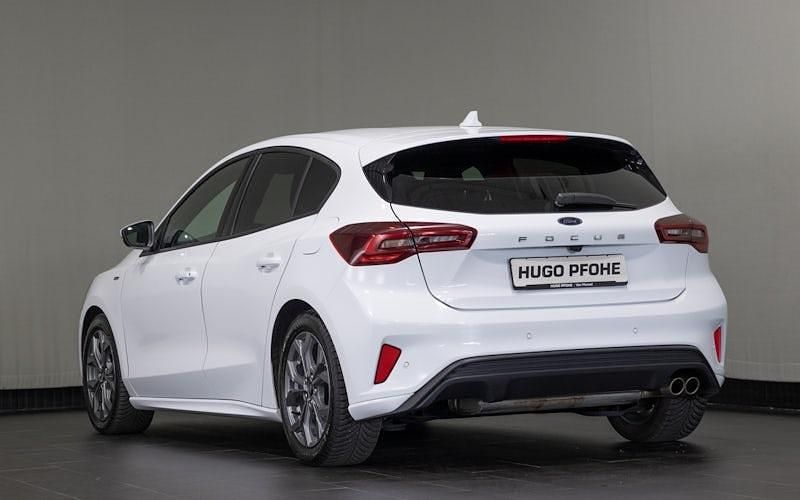 Gebraucht Ford Focus ST-Line X 155 PS (114 kW) 2024 Weiß Limousine