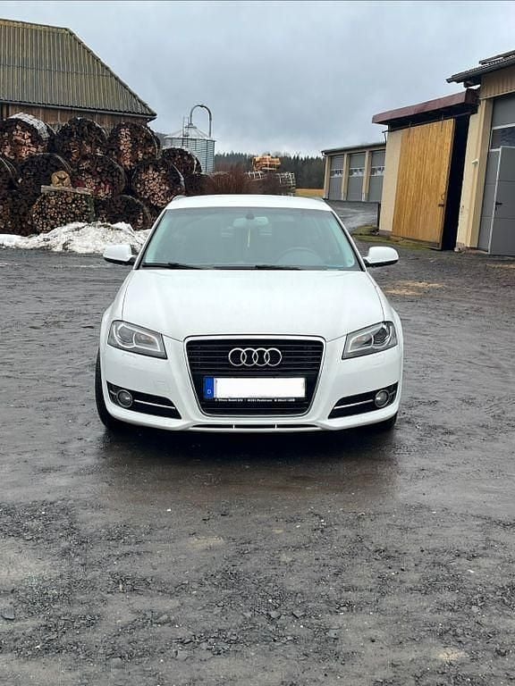 Gebraucht Audi A3 Ambition 140 PS (102 kW) 2012 Weiß Kleinwagen