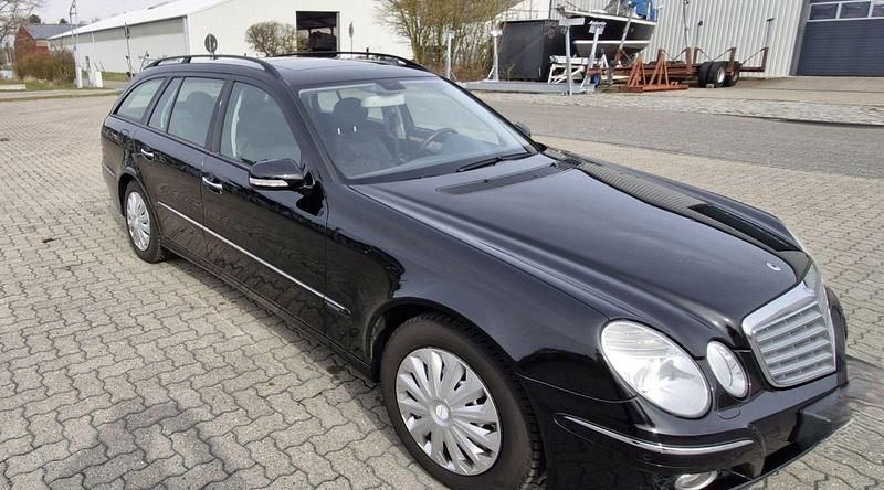 Gebraucht Mercedes E220 Elegance 170 PS (125 kW) 2008 Schwarz Kombi