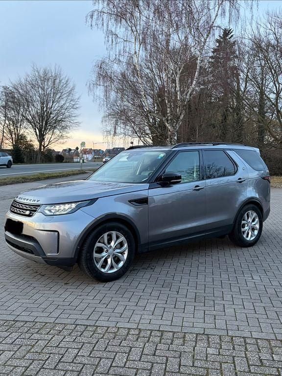 Grau Gebraucht 2020 Land Rover Discovery 5 SE SUV | 34.200 € (Superpreis) - Bild 1/4