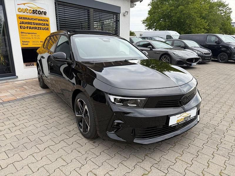 Neu Opel Astra 131 PS (96 kW) 2025 Karbon schwarz Kombi
