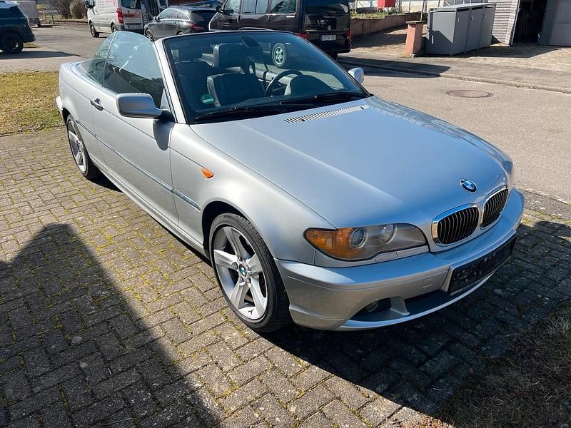 Gebraucht BMW 330 231 PS (169 kW) 2003 Silber Cabrio
