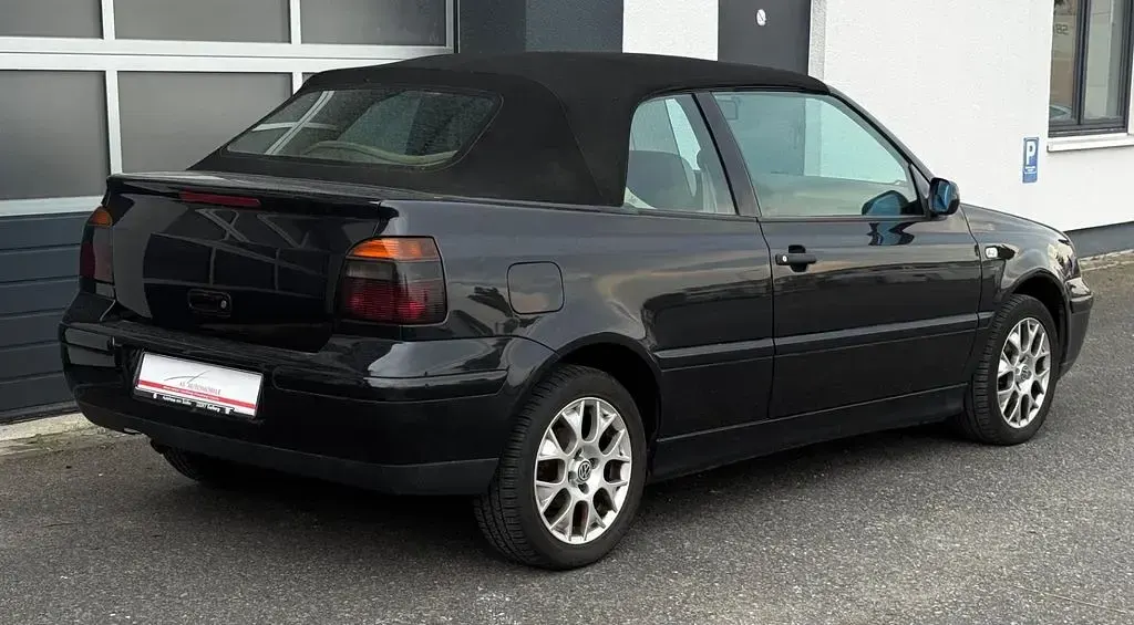 Gebraucht VW Golf Highline 116 PS (85 kW) 2001 Schwarz Cabrio