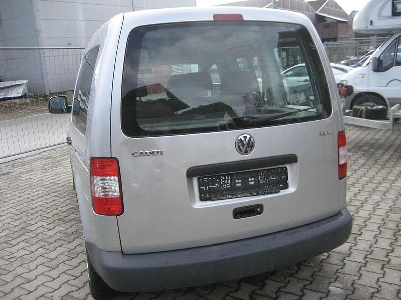 Gebraucht VW Caddy 105 PS (77 kW) 2009 Silber Van / Kleinbus