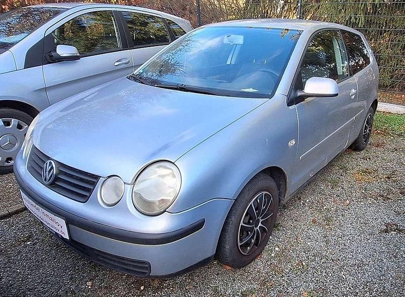 Gebraucht VW Polo 64 PS (47 kW) 2002 Silber Limousine