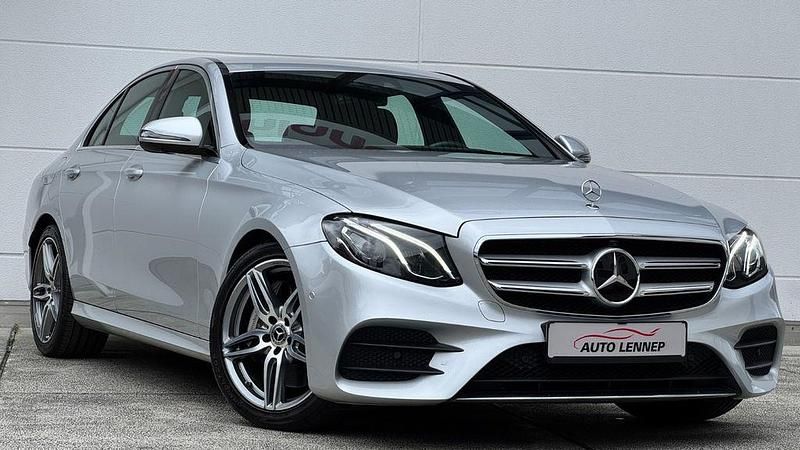 775 iridiumsilber metallic Gebraucht 2018 Mercedes E400 AMG line Limousine | 34.900 € (Fairer Preis) - Bild 1/4
