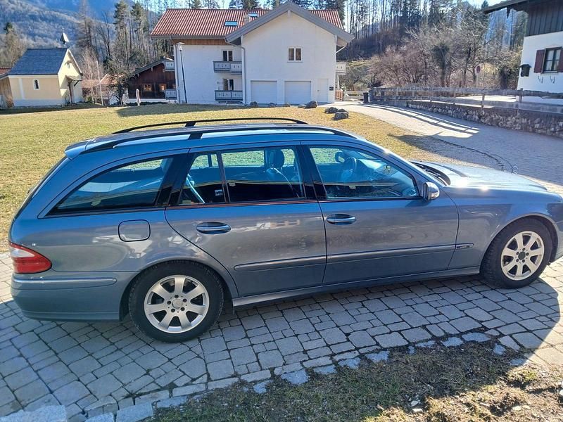 Brugt Mercedes E320 2002 Blå Stationcar