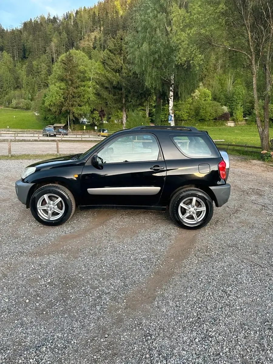 Gebraucht Toyota RAV4 125 PS (91 kW) 2000 Schwarz SUV