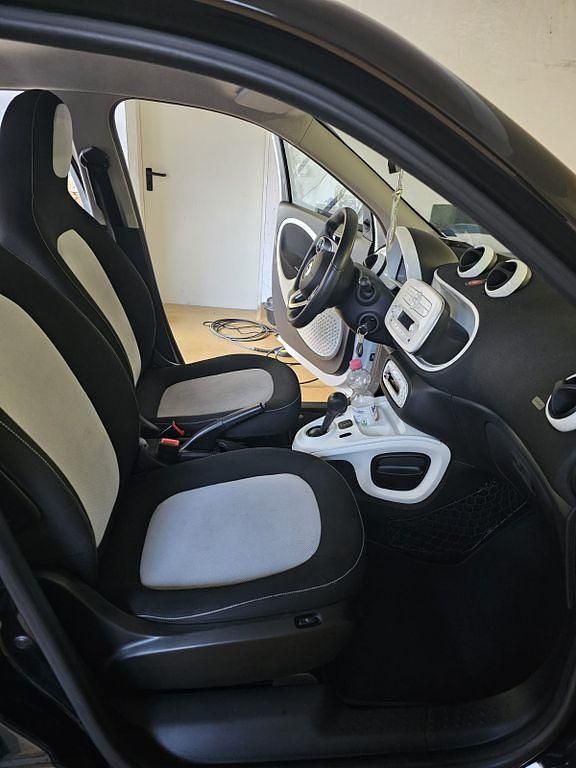 Gebraucht Smart ForFour 71 PS (52 kW) 2016 Weiß Kleinwagen