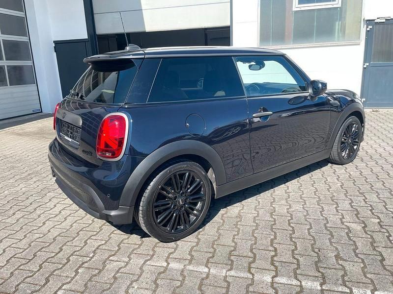 Gebraucht Mini Cooper 136 PS (100 kW) 2023 Schwarz Kleinwagen
