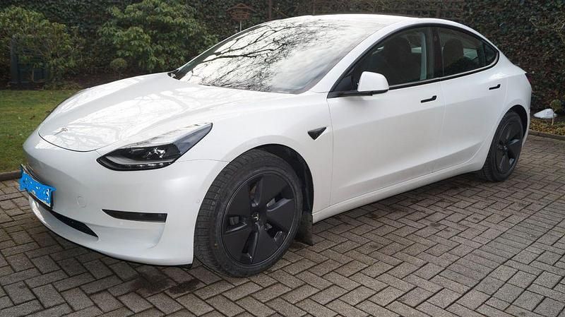Gebraucht Tesla Model 3 350 kW (476 PS) 2021 Weiß Limousine