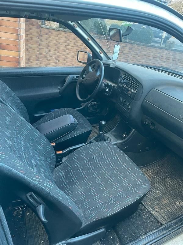 Gebraucht VW Golf III 60 PS (44 kW) 1995 Silber Kleinwagen