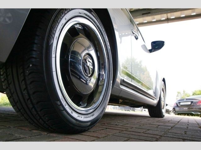 Gebraucht VW Beetle Design 105 PS (77 kW) 2014 Reflexsilber Kleinwagen