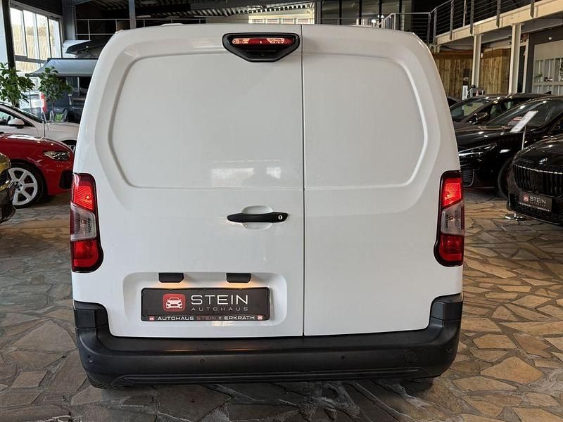 Gebraucht Opel Combo Edition 102 PS (75 kW) 2020 Weiß Van / Kleinbus