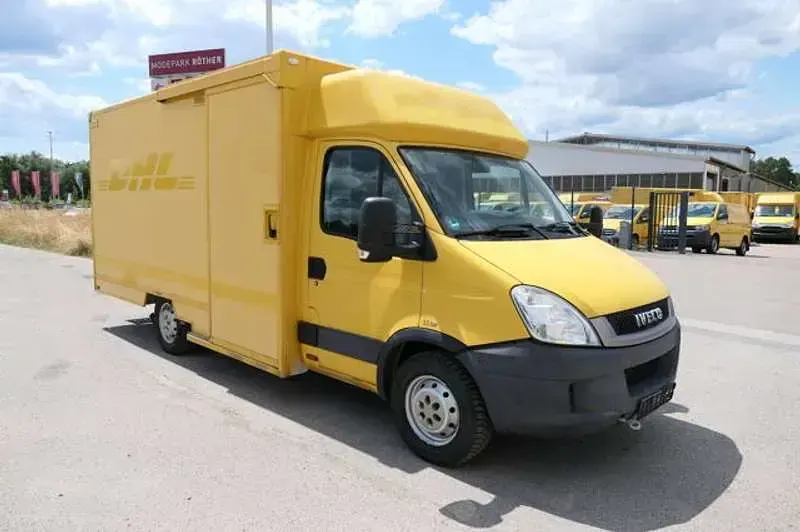 Gebraucht Iveco Daily 106 PS (77 kW) 2010 Gelb Limousine