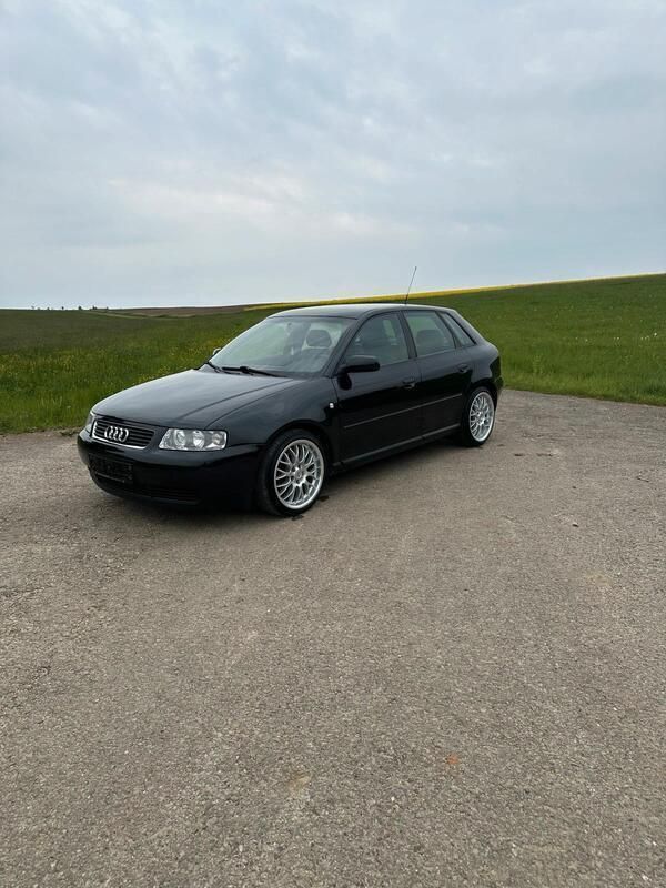 Schwarz Gebraucht 2000 Audi A3 Kleinwagen | 3.750 € - Bild 1/4