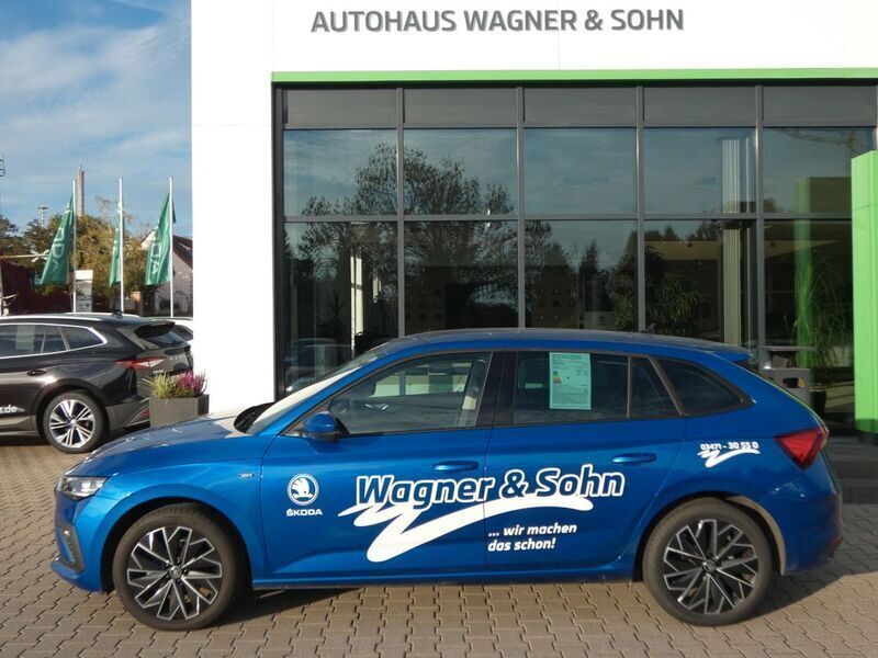 Blau Gebraucht 2024 Skoda Scala Drive Kleinwagen | 26.990 € - Bild 1/4