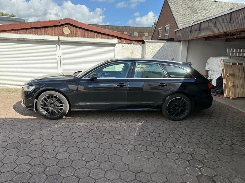 Schwarz Gebraucht 2015 Audi A6 Kombi | 15.300 € (Guter Preis) - Bild 1/4
