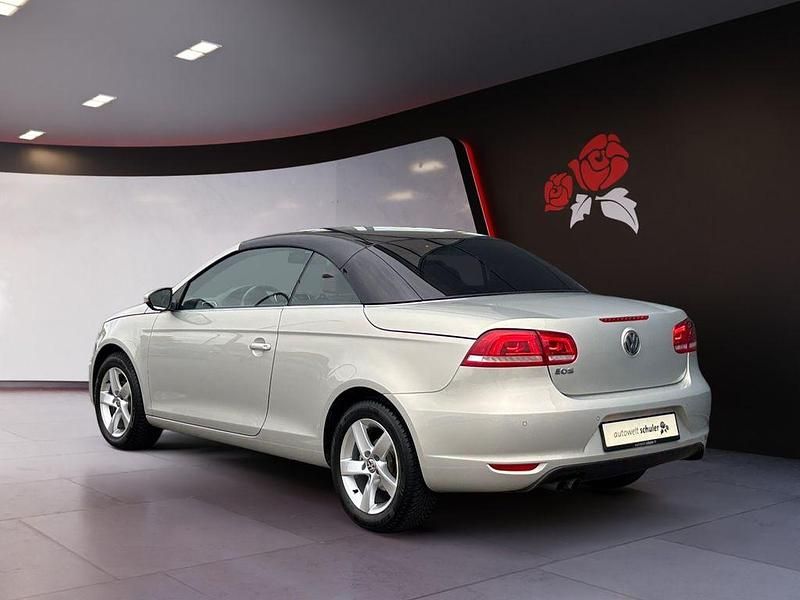 Gebraucht VW Eos 122 PS (89 kW) 2011 Silver leaf metallic Cabrio
