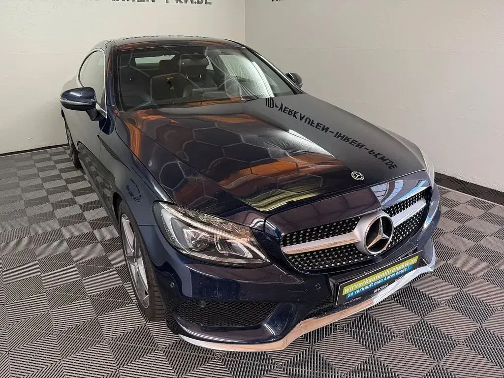 Gebraucht Mercedes C300 AMG line 245 PS (180 kW) 2018 Blau Coupé