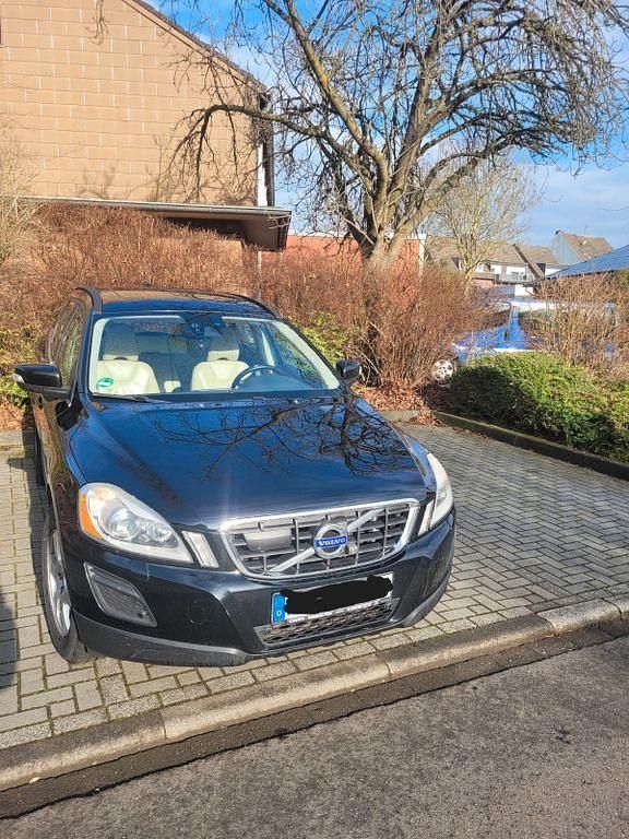 Gebraucht Volvo XC60 205 PS (150 kW) 2011 Schwarz SUV