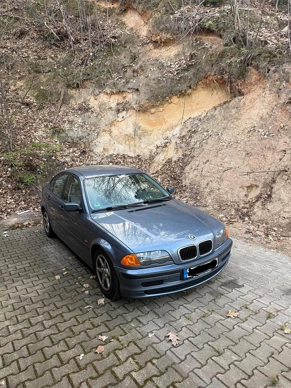 Gebraucht BMW 316 115 PS (84 kW) 2001 Blau Limousine