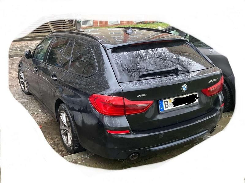 Gebraucht BMW 530 Sport Line 265 PS (194 kW) 2017 Schwarz Kombi