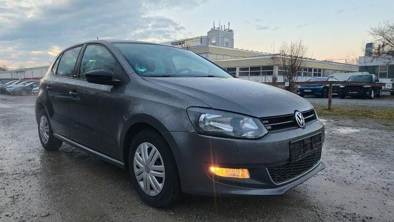 Gebraucht VW Polo Style 69 PS (50 kW) 2011 Grau Kleinwagen