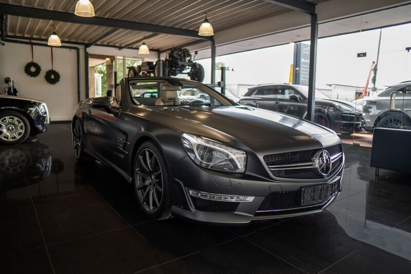 Grau Gebraucht 2013 Mercedes SL65 AMG AMG Cabrio | 379.000 € - Bild 1/4