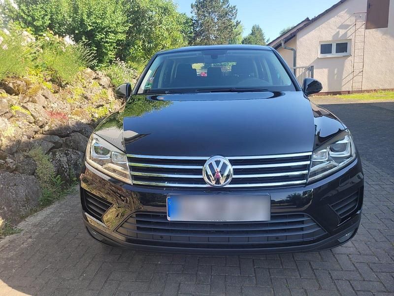 Schwarz Gebraucht 2016 VW Touareg SUV | 16.000 € (Superpreis) - Bild 1/4