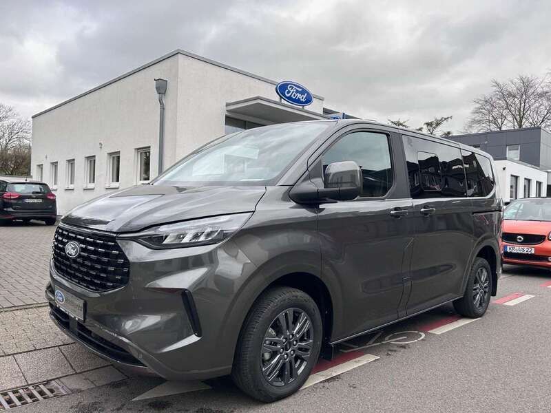 Grau Neu 2024 Ford Tourneo Custom Titanium X Van / Kleinbus | 53.990 € (Etwas zu teuer) - Bild 1/4