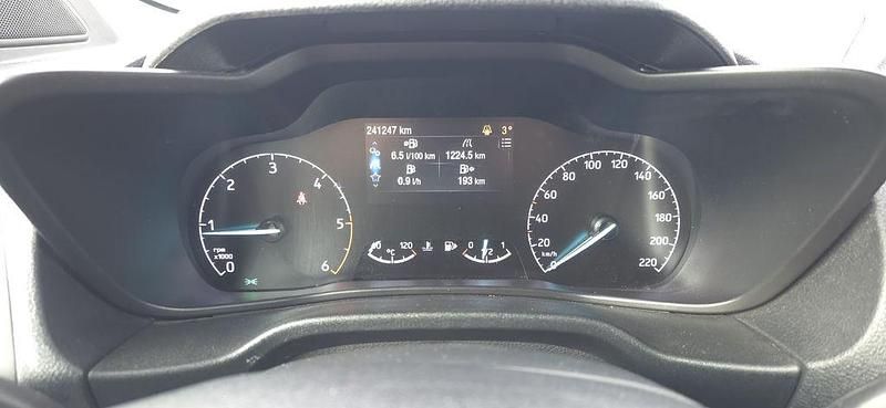 Gebraucht Ford Transit Connect 102 PS (75 kW) 2018 Weiß Van / Kleinbus