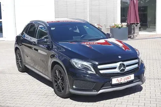 Gebraucht Mercedes GLA180 122 PS (89 kW) 2016 Schwarz SUV