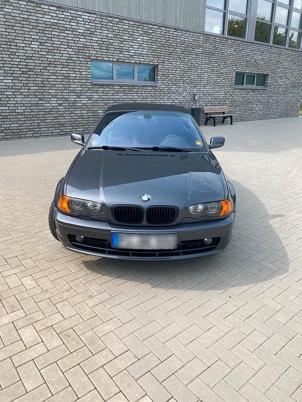Gebraucht BMW 325 Cabriolet 192 PS (141 kW) 2001 Grau Cabrio