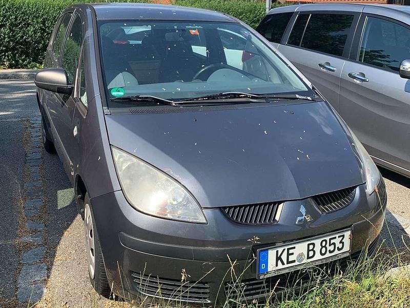 Grau Gebraucht 2004 Mitsubishi Colt Invite Limousine | 1.500 € (Guter Preis) - Bild 1/4