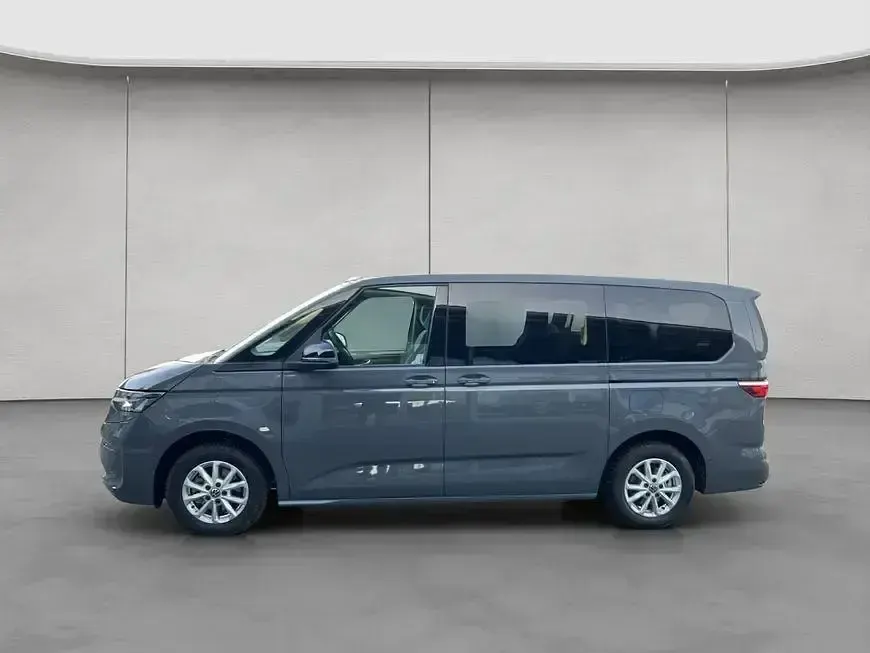 Gebraucht VW Multivan Life 150 PS (110 kW) 2026 Grau Van / Kleinbus