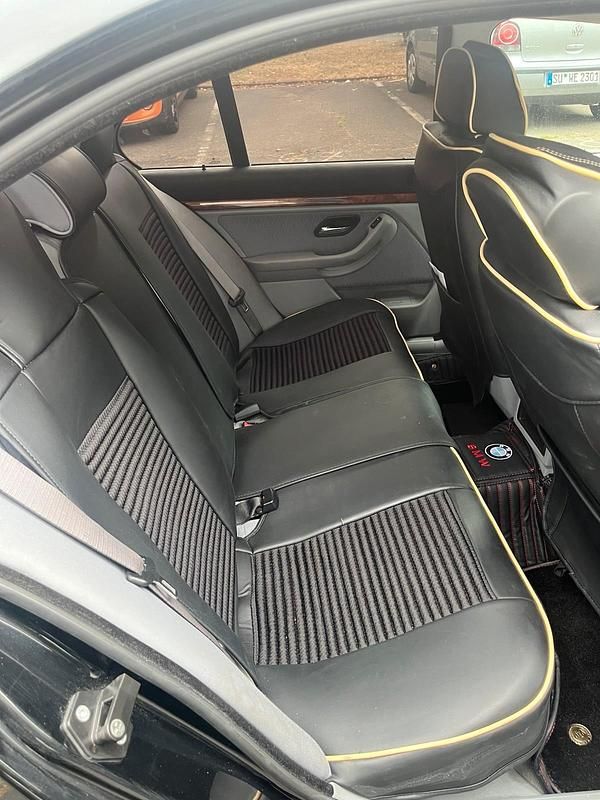 Schwarz Gebraucht 2003 BMW 525 Limousine | 3.500 € (Guter Preis) - Bild 1/4