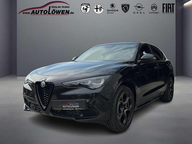 Nero vulcano, metallic Neu 2025 Alfa Romeo Stelvio SUV | 92.991 € - Bild 1/4