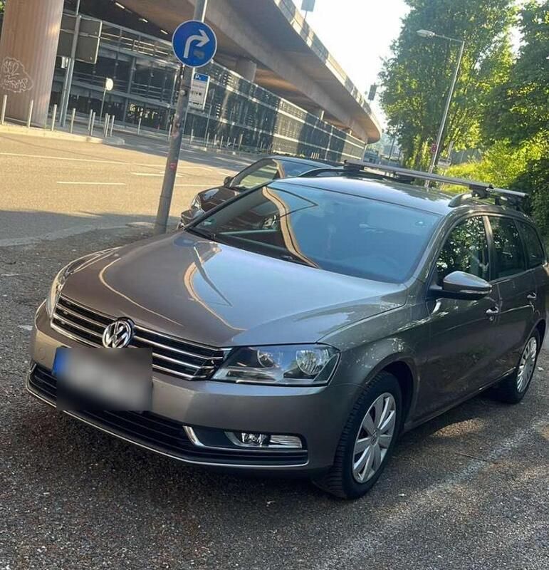 Beige Gebraucht 2011 VW Passat Kombi | 6.299 € (Fairer Preis) - Bild 1/4