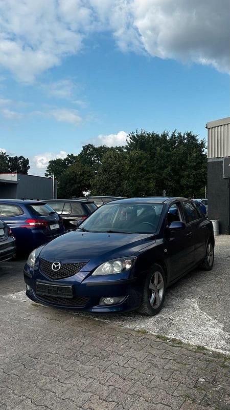Blau Gebraucht 2004 Mazda 3 Limousine | 1.499 € (Fairer Preis) - Bild 1/4