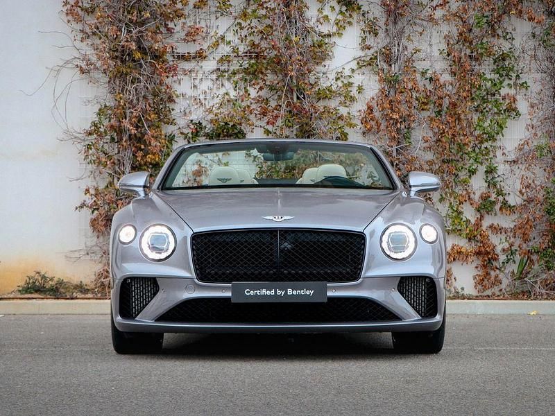 Gebraucht Bentley Continental GT Convertible 550 PS (404 kW) 2022 Grau Cabrio