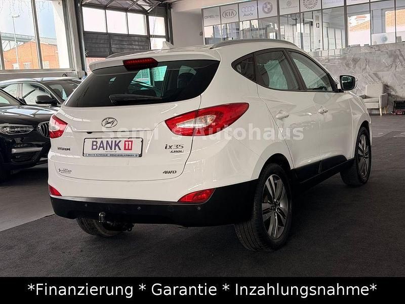 Usado Hyundai ix35 Edition 136 CV (100 kW) 2016 Blanco SUV