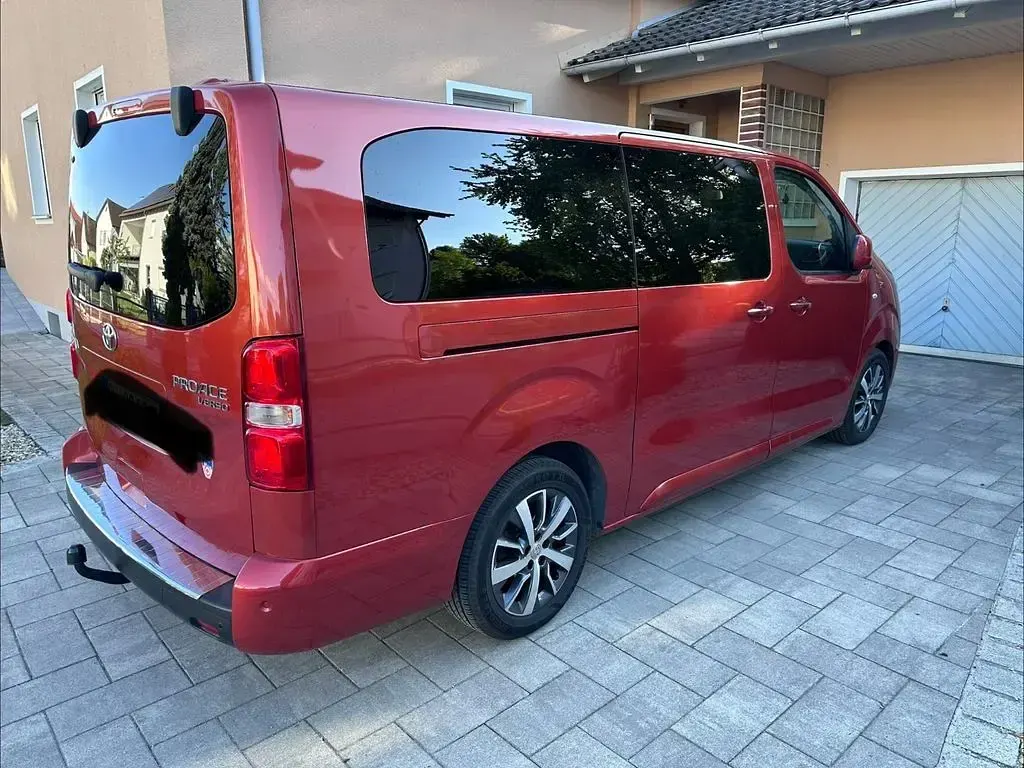 Gebraucht Toyota Proace 177 PS (130 kW) 2020 Orange Van / Kleinbus