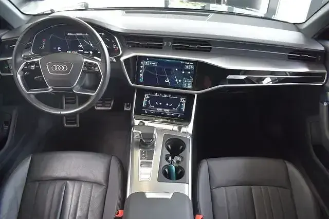 Gebraucht Audi A6 Performance 204 PS (150 kW) 2022 Grau Kombi