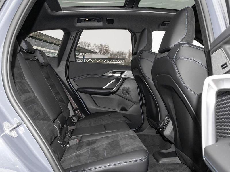 Neu BMW X1 Performance 163 PS (119 kW) 2025 Bmw individual storm bay SUV